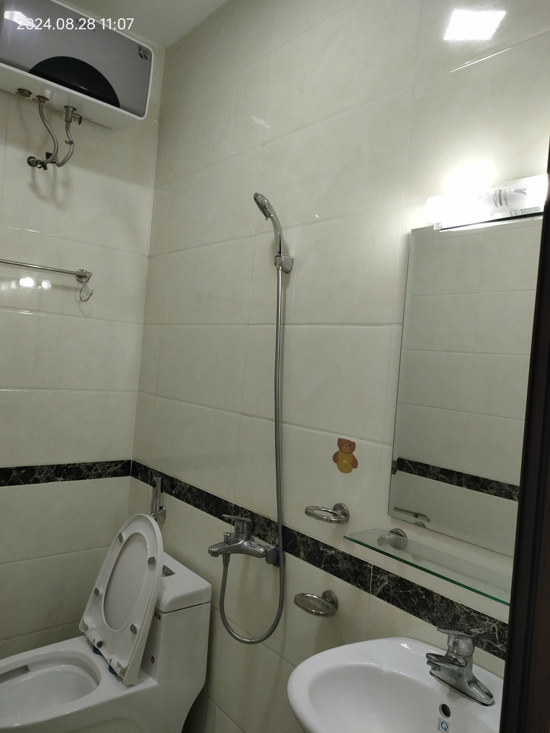 Bán gấp giá rẻ chung cư Mai Hương 60m, Tầng 5, mặt tiền 4m, 2.75 tỷ Bạch Mai. 3