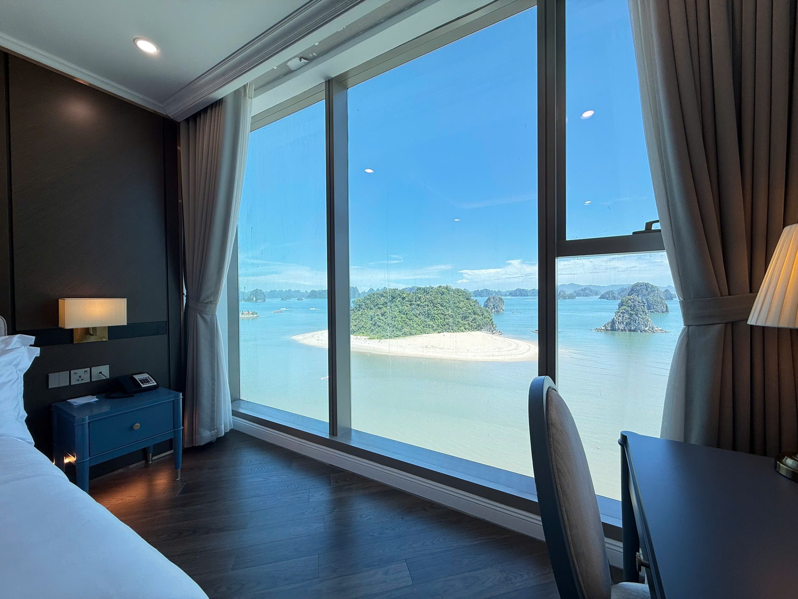 Sở hữu căn hộ View 360 độ Vịnh Bái Tử Long giá chỉ từ 2 Tỷ - Crystal Holidays Harbour Vân Đồn 4