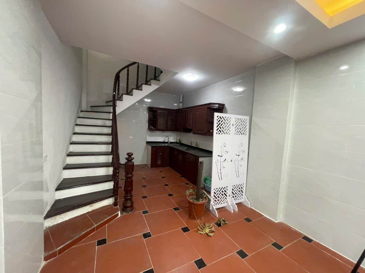 Cho thuê Nhà Riêng Lãng Yên - Quận Hai Bà Trưng 35m x 5T NHÀ SẠCH ĐẸP giá 15 triệu 2