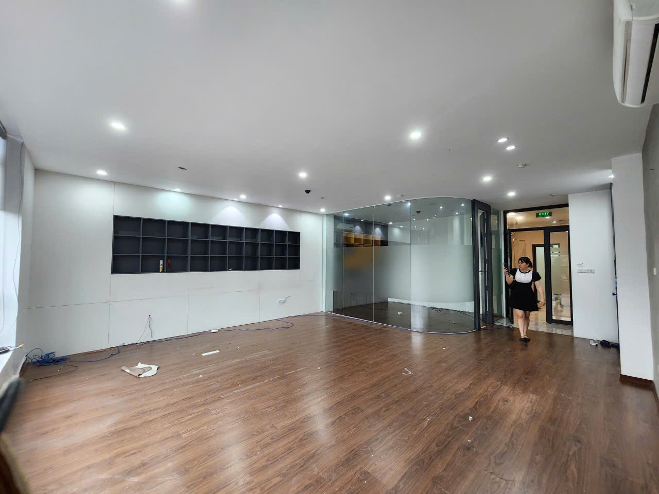 Cho thuê Văn Phòng 60m2 đã setup đầy đủ view Hồ Hoàng Cầu, Đống Đa, Hà Nội. LH. 0866683628 4