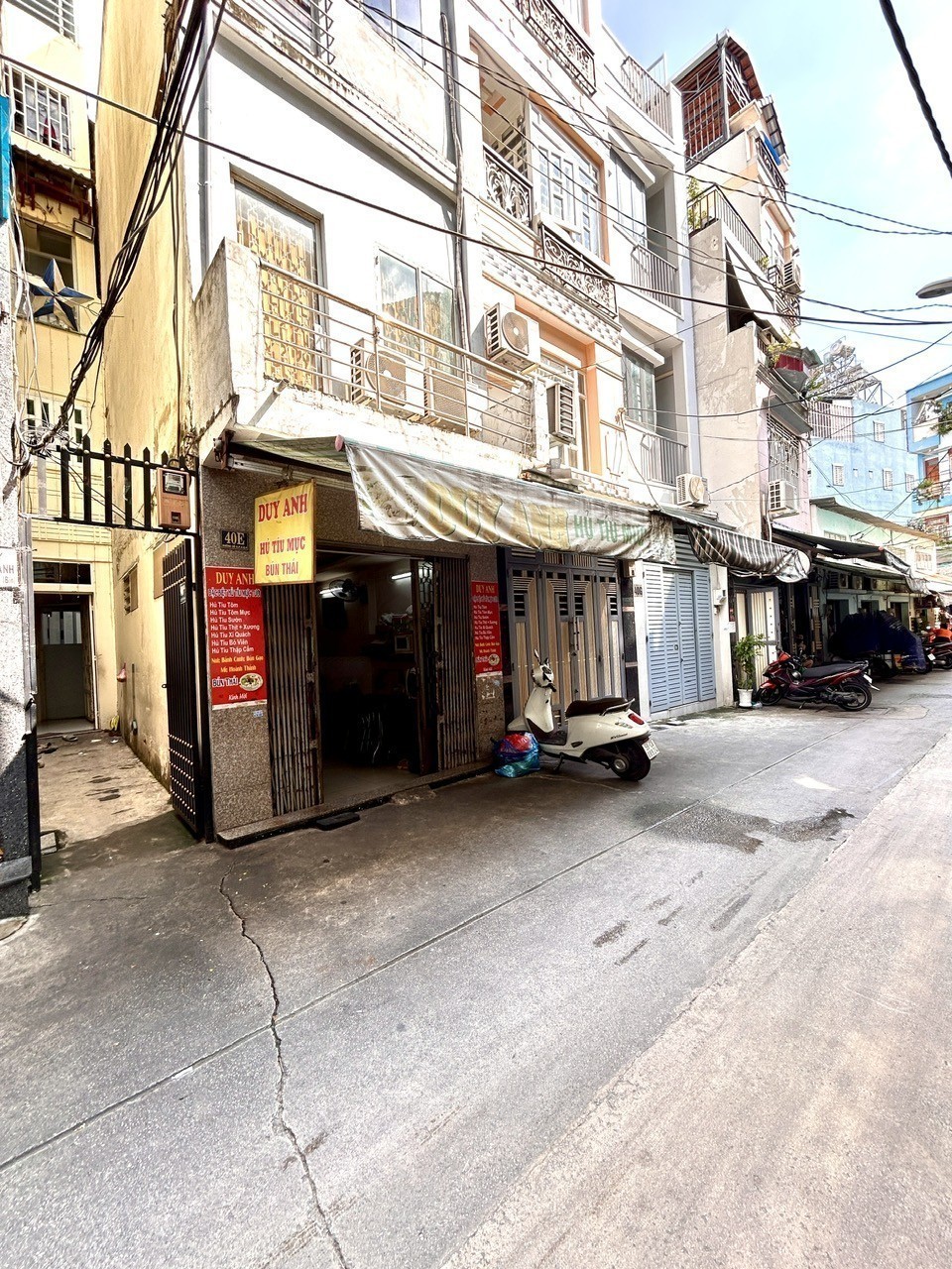 NHỈNH 4T CÓ NGAY NHÀ MT Đ.SÔ- XE HƠI ĐẬU CỬA- THÔNG RA KHÁNH HỘI- TÔN THẤT THUYẾT- ĐẾN BẾN VĂN ĐỒN. 3