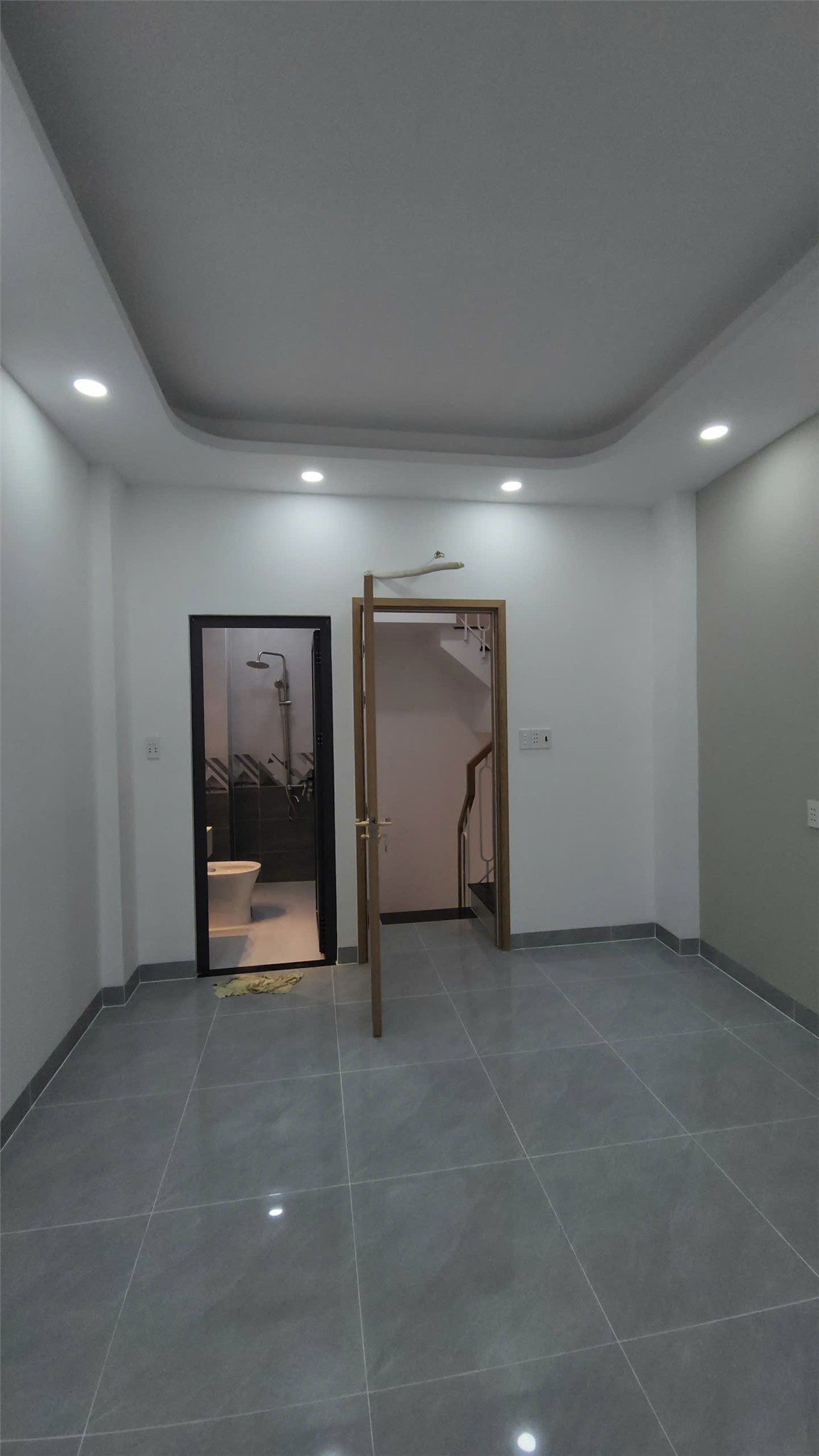 Bán nhà Âu Dương Lân, Quận 8, full đồ vào ở liền, 4 tầng, 36m², sổ riêng, chỉ 6,49 tỷ 4