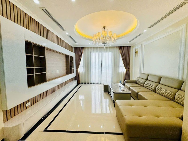 Bán gấp trong 15 ngày 76,5m2 nhà 8 tầng thang máy mặt ngõ 68/79 Nguyễn Văn Linh. Đường 3 ô tô tránh