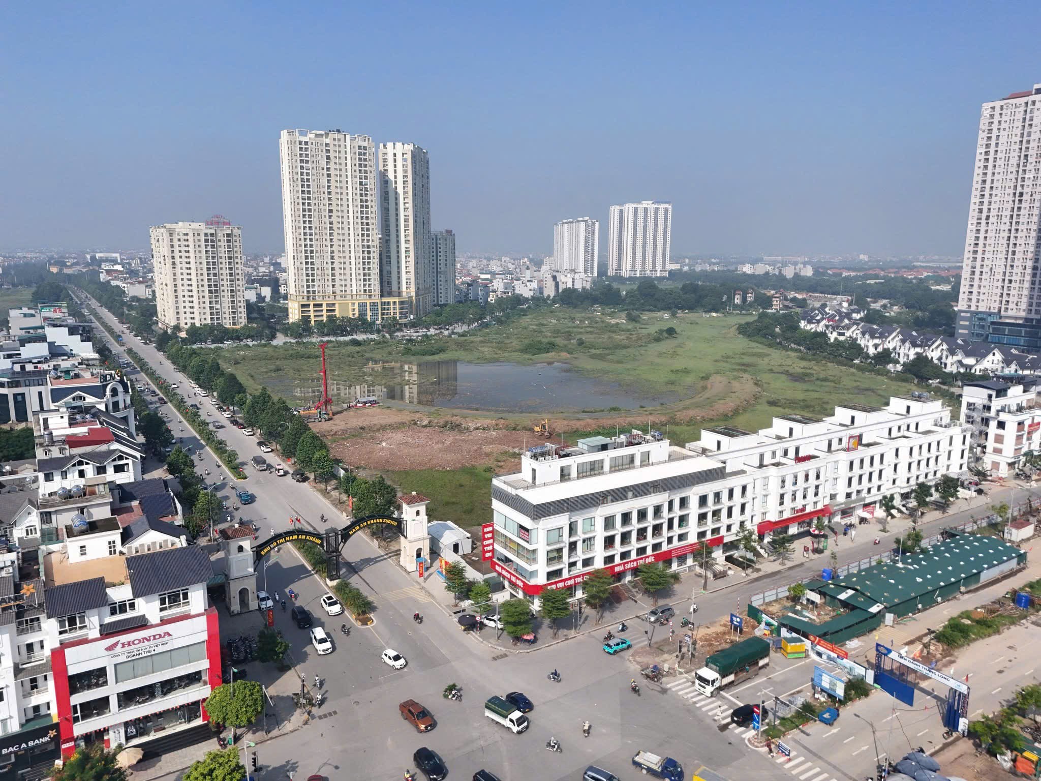 Chỉ từ 800tr sở hữu ngay căn hộ chung cư cao cấp ngay cạnh Vinhomes Smart City, sổ hồng lâu dài 2