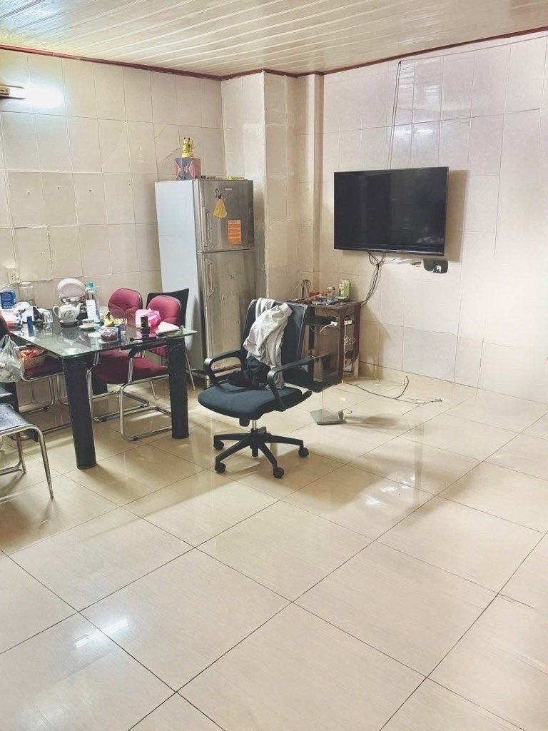 BÁN NHÀ 2 MT- NỞ HẬU 7.7M TÀI LỘC - Đ.XÓM CHIẾU - GIAO THƯƠNG TÔN ĐẢN- TÔN THẤT THUYẾT - GẦN 5
