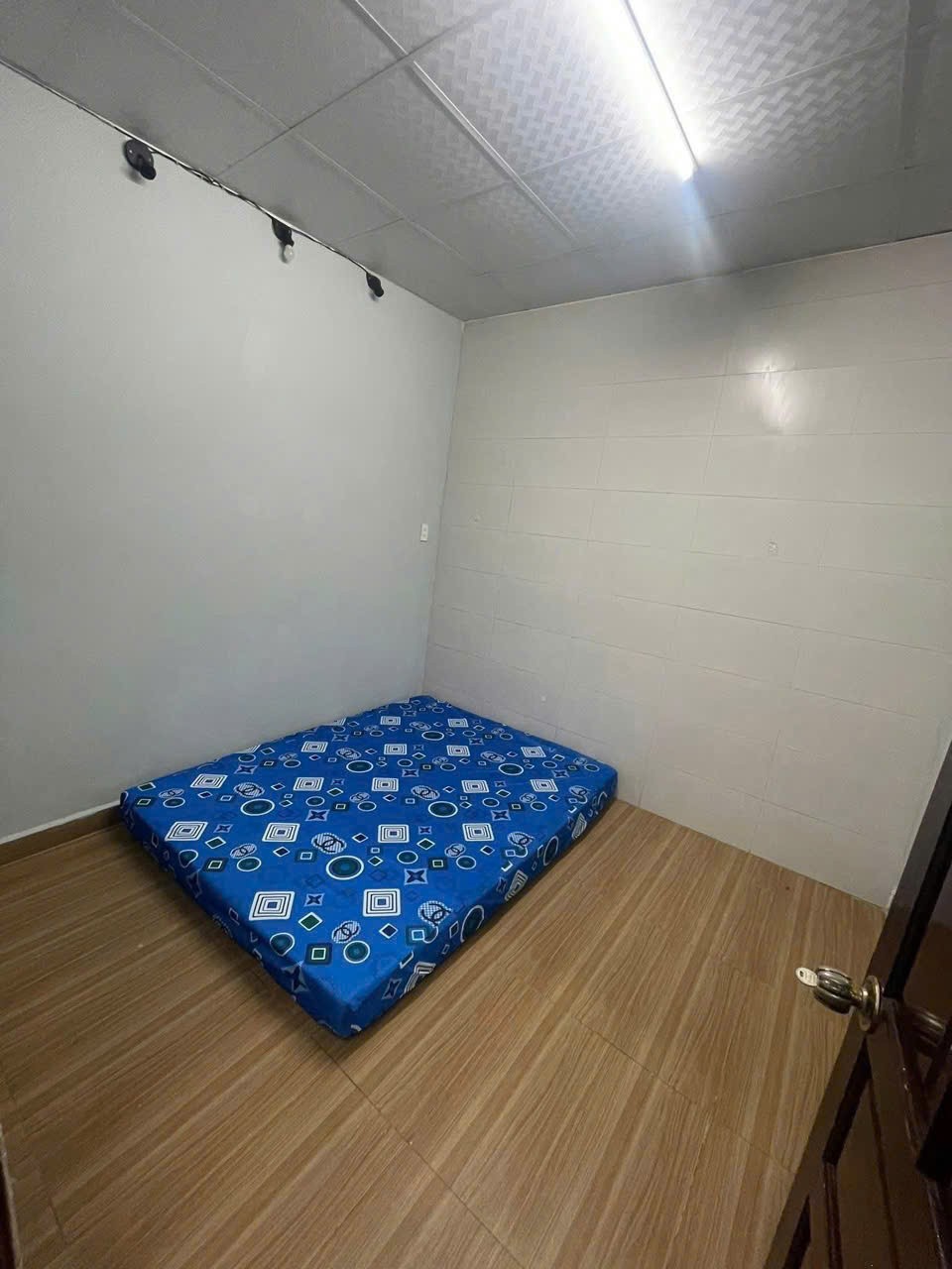 CHO THUÊ CĂN HỘ ĐƯỜNG HẢI THƯỢNG - ĐÀ LẠT - GIÁ THUÊ 7TR 3
