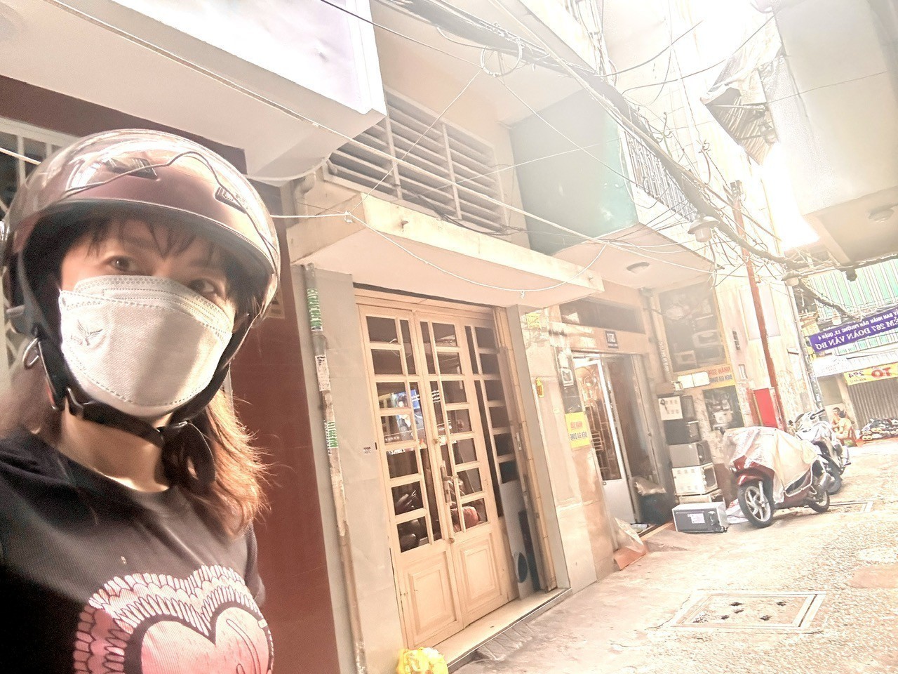 BÁN NHÀ CÁCH VÀI BƯỚC CHÂN RA MT XE HƠI ĐOÀN VĂN BƠ- LƯU THÔNG TÔN ĐẢN- HOÀNG DIỆU- NGUYỄN TẤT 3