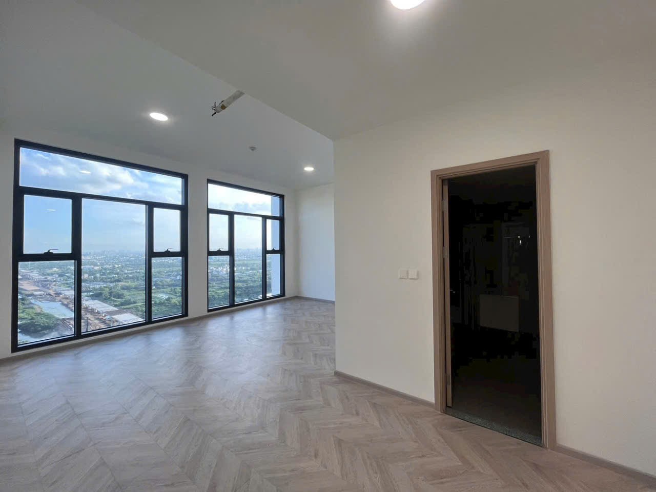 Cho thuê Căn hộ chung cư Phường Long Thạnh Mỹ, Quận 9, Diện tích 220m², Giá 040 Triệu/tháng 3