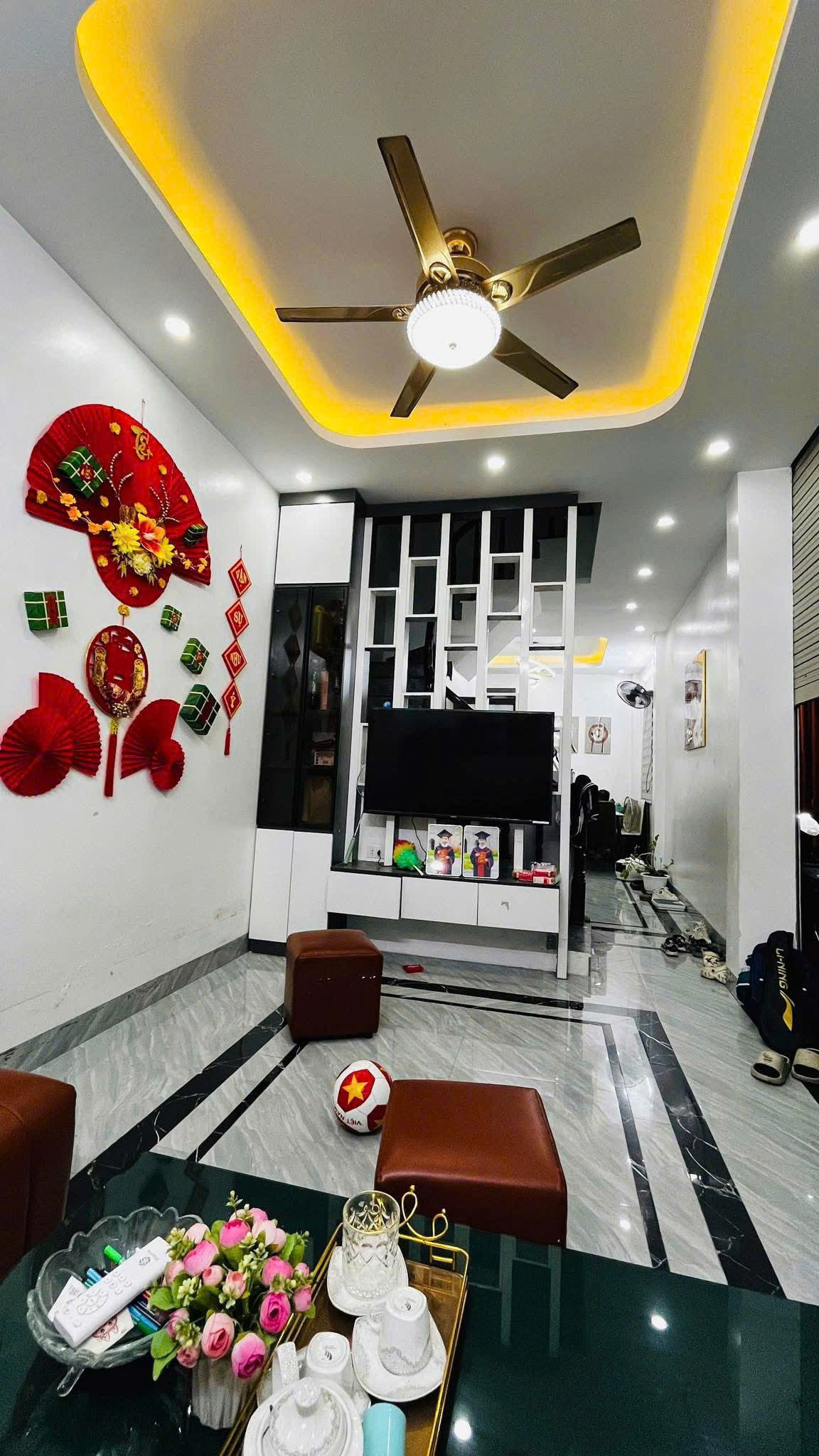 Cần bán Nhà mặt tiền đường Khương Trung, Phường Khương Trung, Diện tích 40m², Giá 10 Tỷ 3