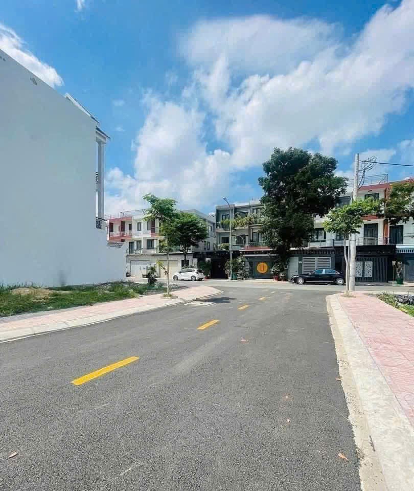 BÁN LÔ ĐẤT (5x21) KDC HÀ ĐÔ – ĐƯỜNG LÊ THỊ RIÊNG - VỊ TRÍ ĐẸP 3