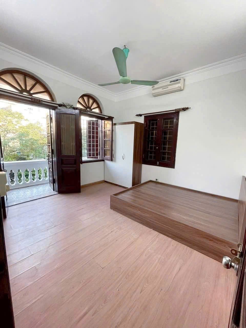 Cần bán Nhà mặt tiền đường Nguyễn An Ninh, Phường Giáp Bát, Diện tích 50m², Giá 16 Tỷ