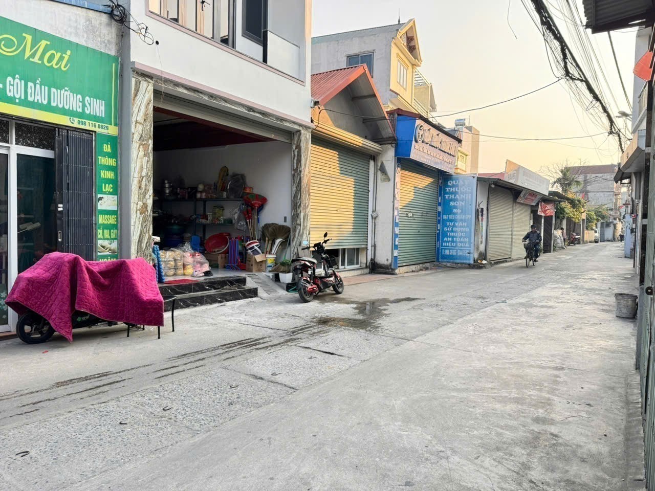 Bán đất tặng nhà C4, thôn Gia Thượng - tổ 4, Quang Minh. Đường rộng, xe oto 4 chỗ đỗ sân 3