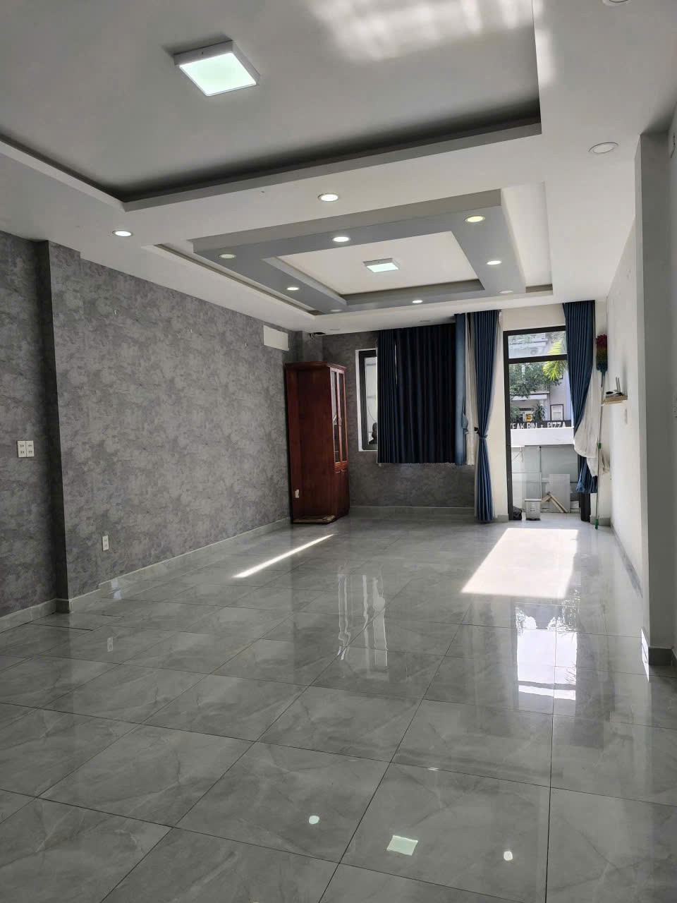 Cho thuê Nhà mặt tiền Dĩ An, Bình Dương, Diện tích 280m², Giá Thương lượng 7