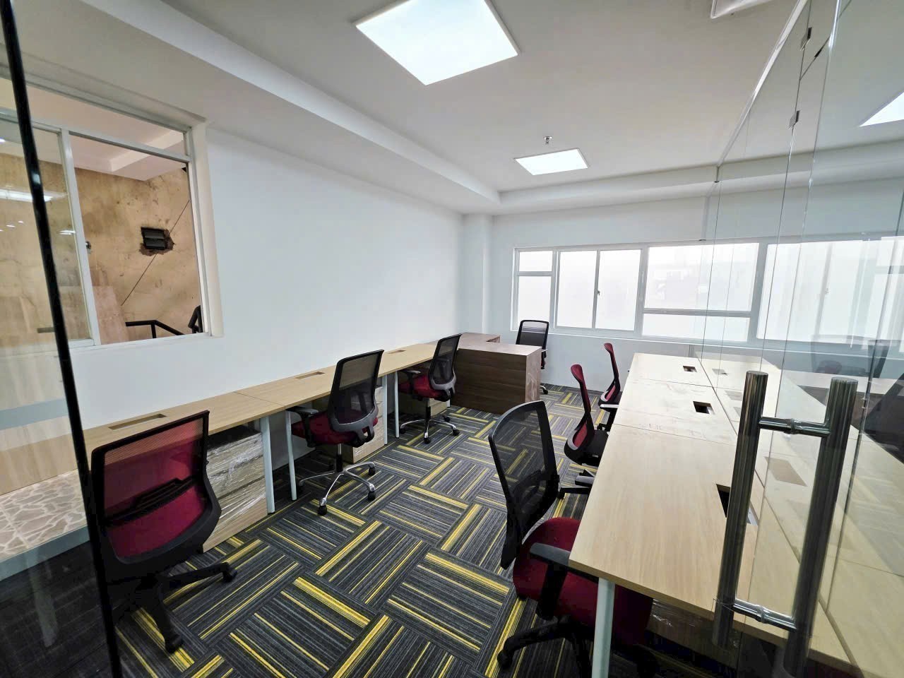 Cho thuê Văn phòng Tân Bình, Hồ Chí Minh, Diện tích 200m², Giá 68.900 Triệu/tháng 2