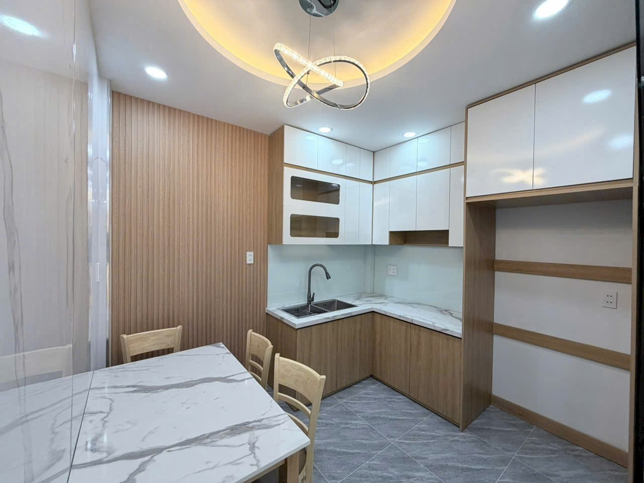 Bán nhà hẻm Sơn Kỳ, p Tân Sơn Nhì dt 30m2 , 1 lầu, 2pn , 2wc giá 4,15 tỷ 3