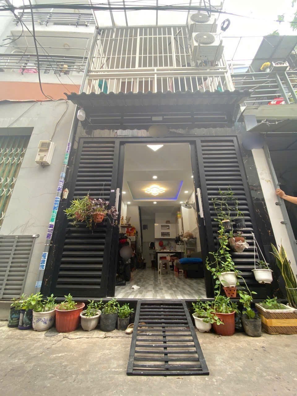 KẾ NGUYỄN SƠN XE HƠI ĐỖ CỬA 27M2 2 TẦNG CHỈ 3.99 TỶ