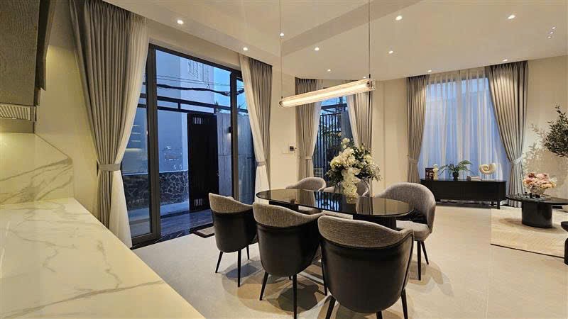 Nhà phố góc 2 mặt tiền lô nhất Dương Cát Lợi – xây mới 100%Cách Quận 7 chỉ 1 cây cầu, vị trí đẹp – 3