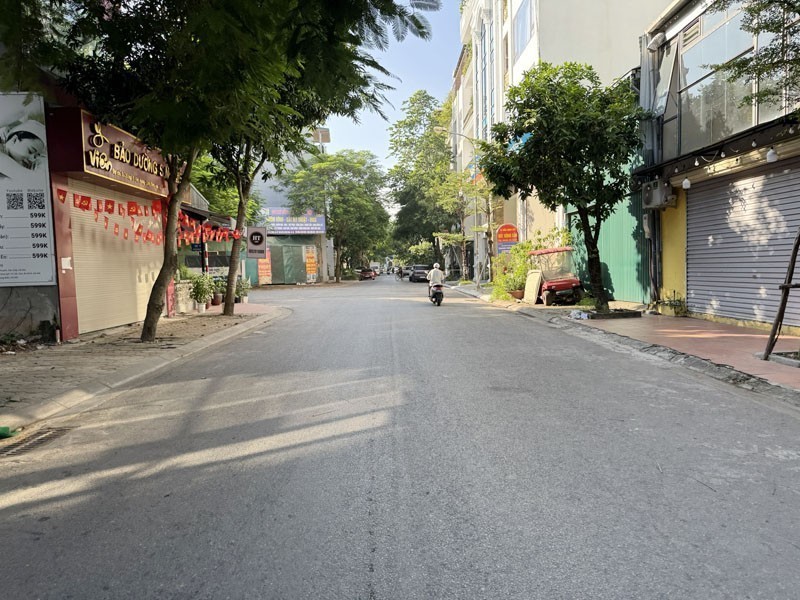 Cần bán 73,7m2 nhà 6 tầng mặt phố Kim Quan Thượng. Gần phố Đào Đình Luyện và khu Tulip Vinhomes 4