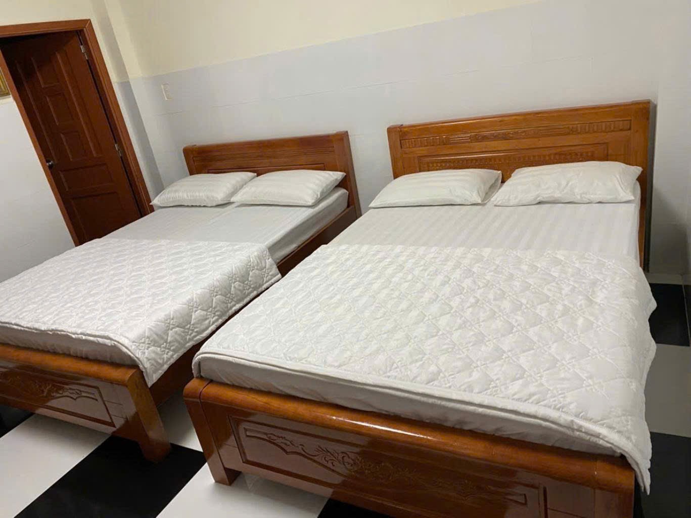 KHÁCH SẠN 4 TẦNG - ĐƯỜNG Ô TÔ - LÃ XUÂN OAI - LONG TRƯỜNG - Q9 4