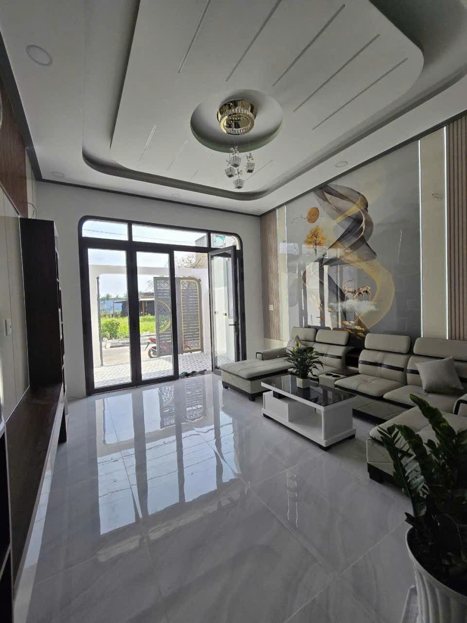 Bán nhà mới xây trong KDC Hoàng Phúc , xã Long Khê dt 81m2 , 2 lầu , 3pn , 3wc giá 3,28 tỷ 10