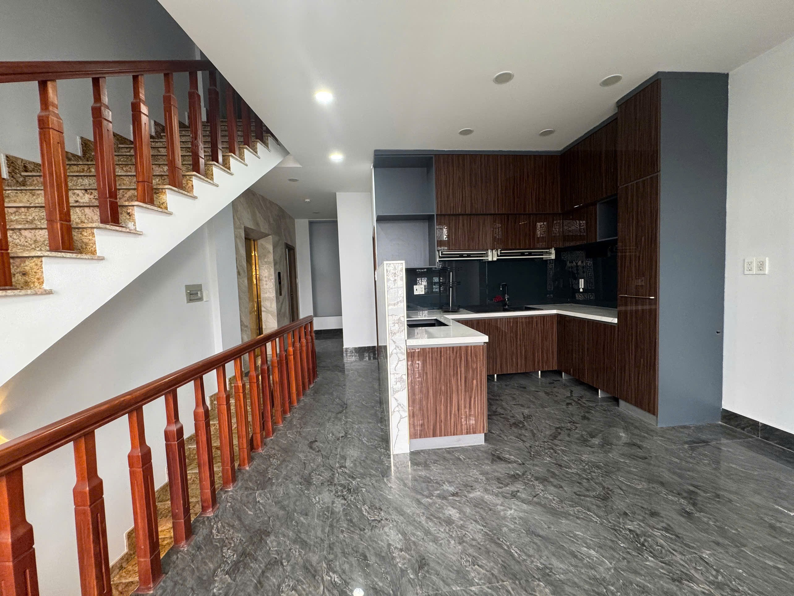 Cần bán Nhà mặt tiền Phường 11, Bình Thạnh, Diện tích 97m², Giá 32 Tỷ 10
