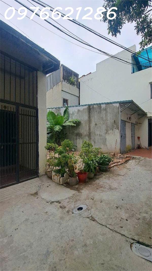 Chỉ hơn 4 tỷ có 48 m2 đất Giang Biên - Long Biên-Mt: 5.1m - Ngõ nông-Ô tô vào tận nơi 2