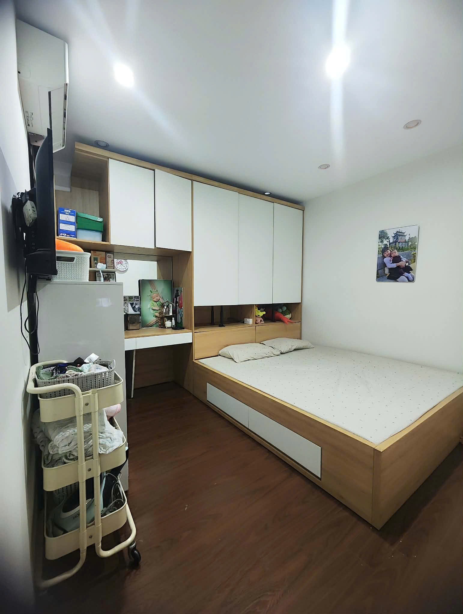 Chính Chủ Bán Gấp Căn Hộ 70m², 2pn, Ban Công Đông Nam View Hồ Thanh Hà 5