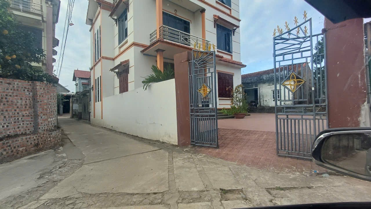 Cực hiếm 60m đất Tráng Việt, Mê Linh. Lô góc, 2 mặt tiền. Gần ngay chân cầu Thượng Cát 3