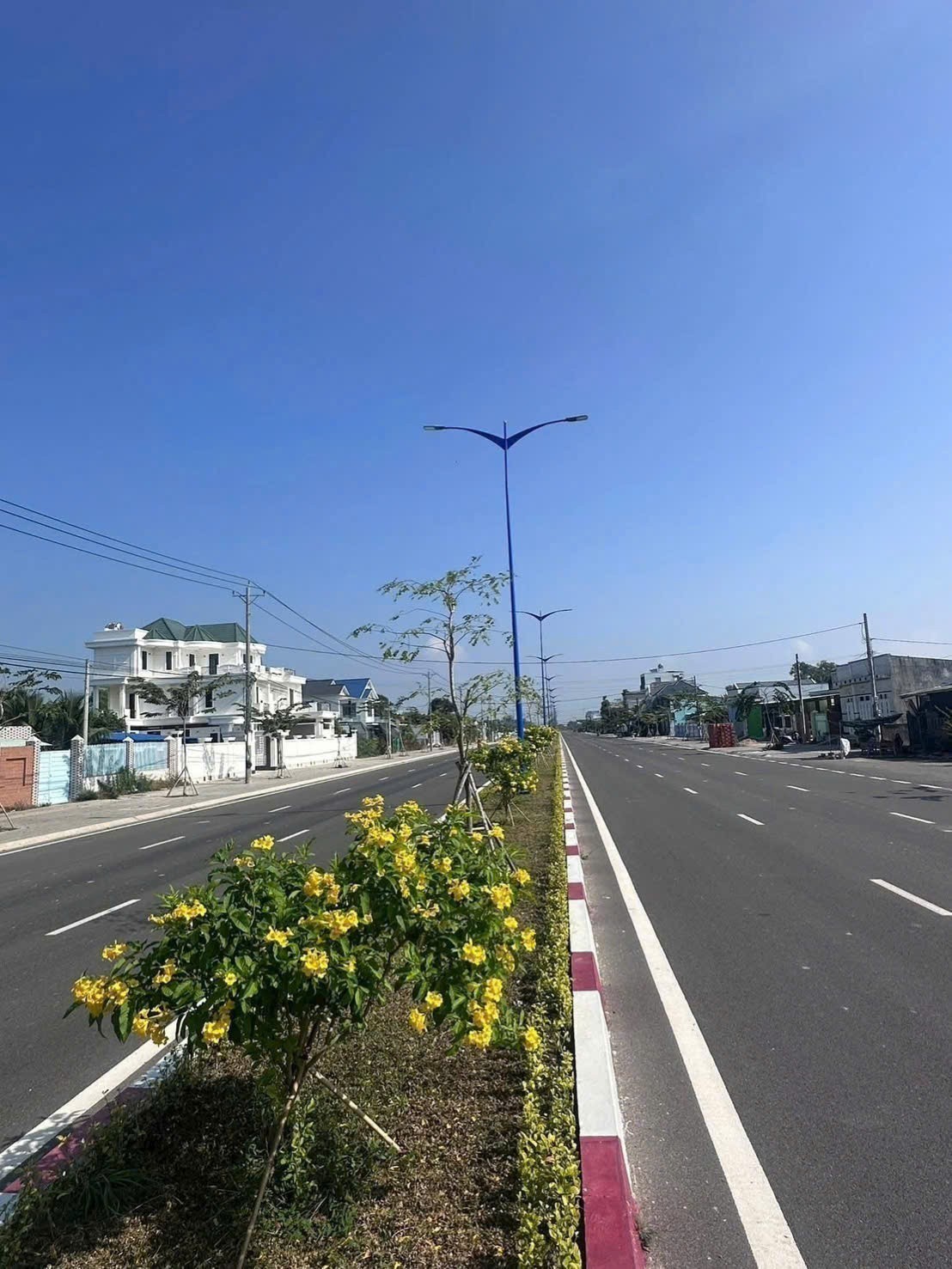BÁN GẤP – HÀNG NGỘP LÔ GÓC 2MT VEN BIỂN PHƯỚC HẢI