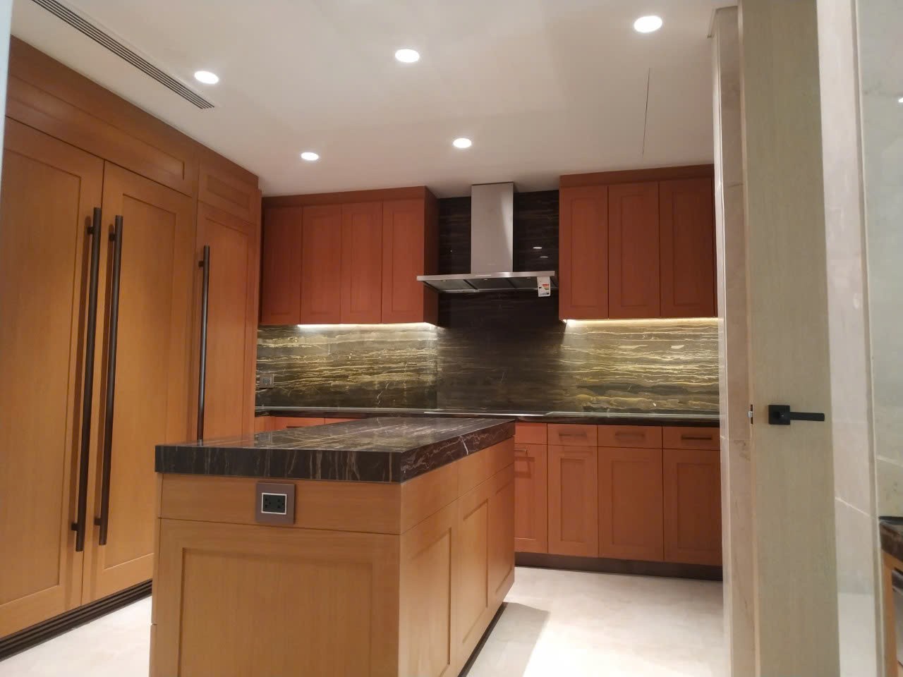 Cần bán Căn hộ chung cư Phường Thảo Điền, Quận 2, Diện tích 235m², Giá Thương lượng 3
