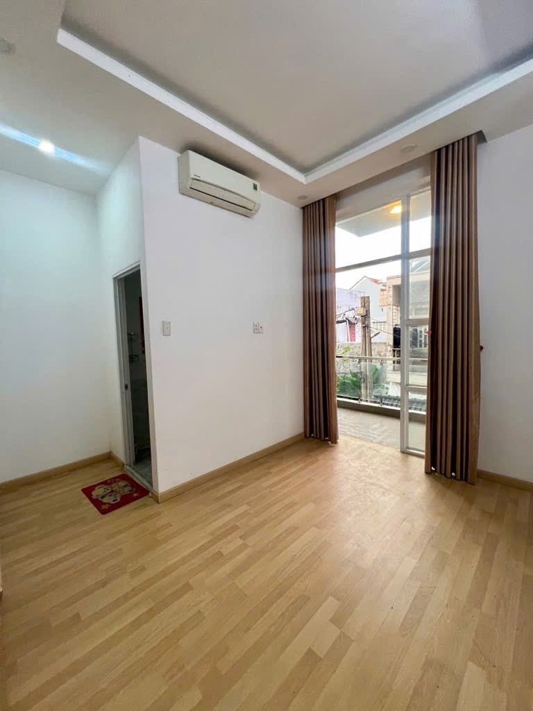 NHÀ MỚI ĐÓN TẾT - 4 LẦU - Ô TÔ ĐẬU CỬA-  LÃ XUÂN OAI - TĂNG NHƠN PHÚ A 3