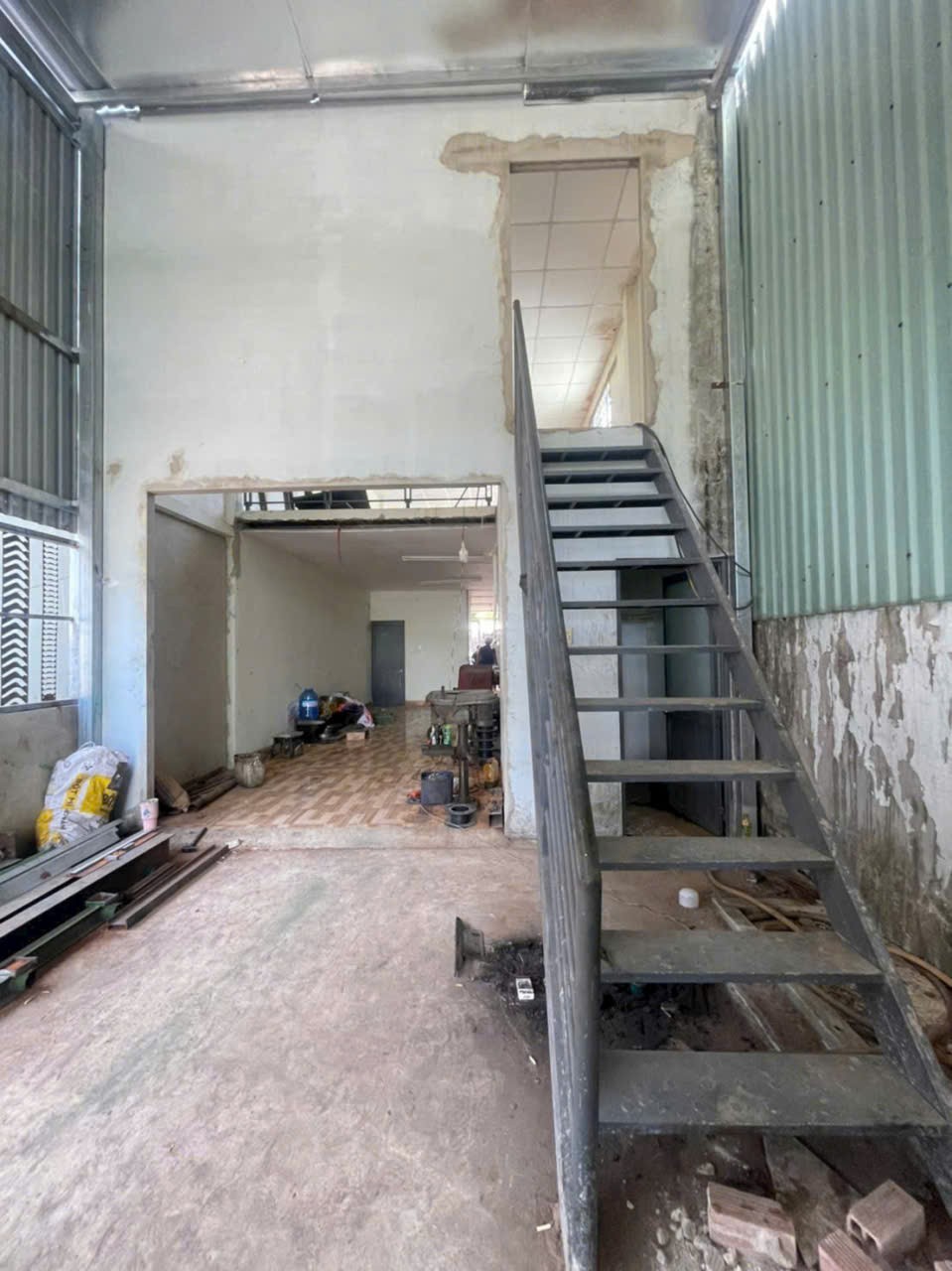 Bán nhà hẻm đường 89 , xã Tân Phú Trung tdt 180m2 (87m2 thổ ) giá 2,2 tỷ 4