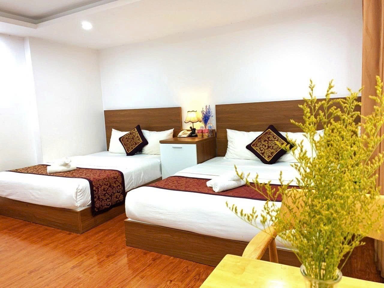 Cho thuê khách sạn 21 phòng Nguyễn Thị Nghĩa - trung tâm Đà Lạt.giá 50 triệu