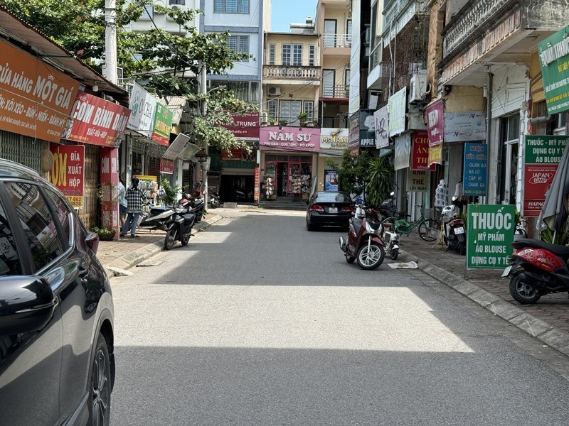 Cần bán 124,8m2 nhà 3 tầng mặt ngõ 86 ( Đường Y ), Gia Lâm. Đường nối thẳng vào trường ĐHNN siêu đô