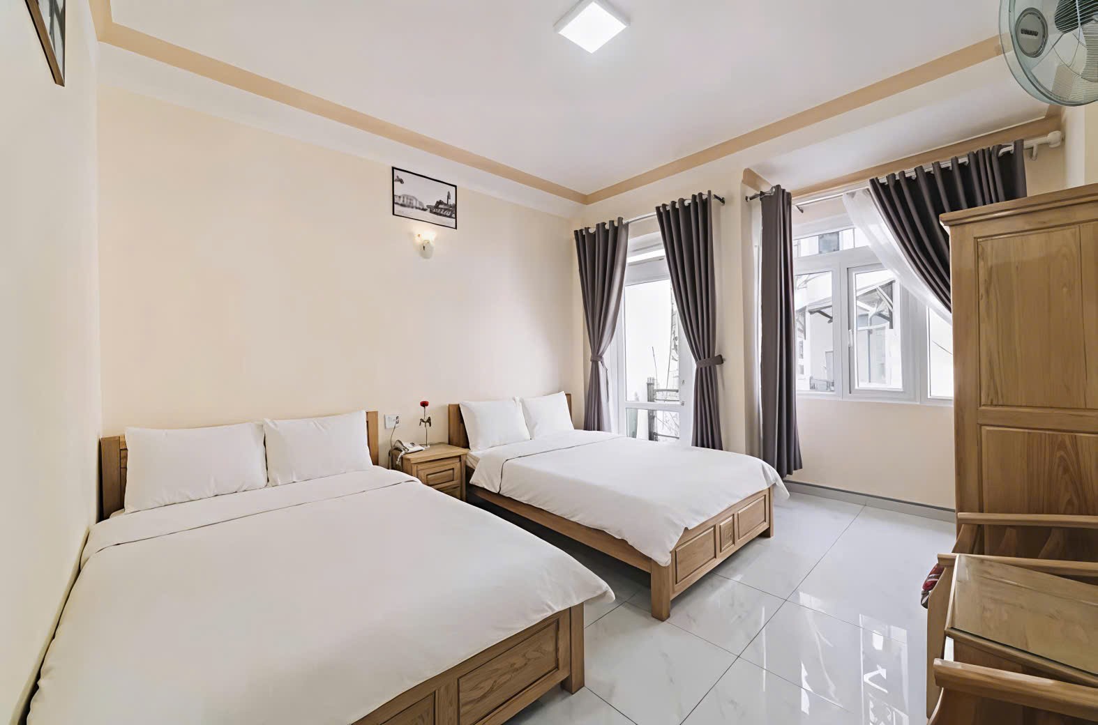 Cho thuê KHÁCH SẠN TRUNG TÂM ĐÀ LẠT 12 phòng giá 30tr