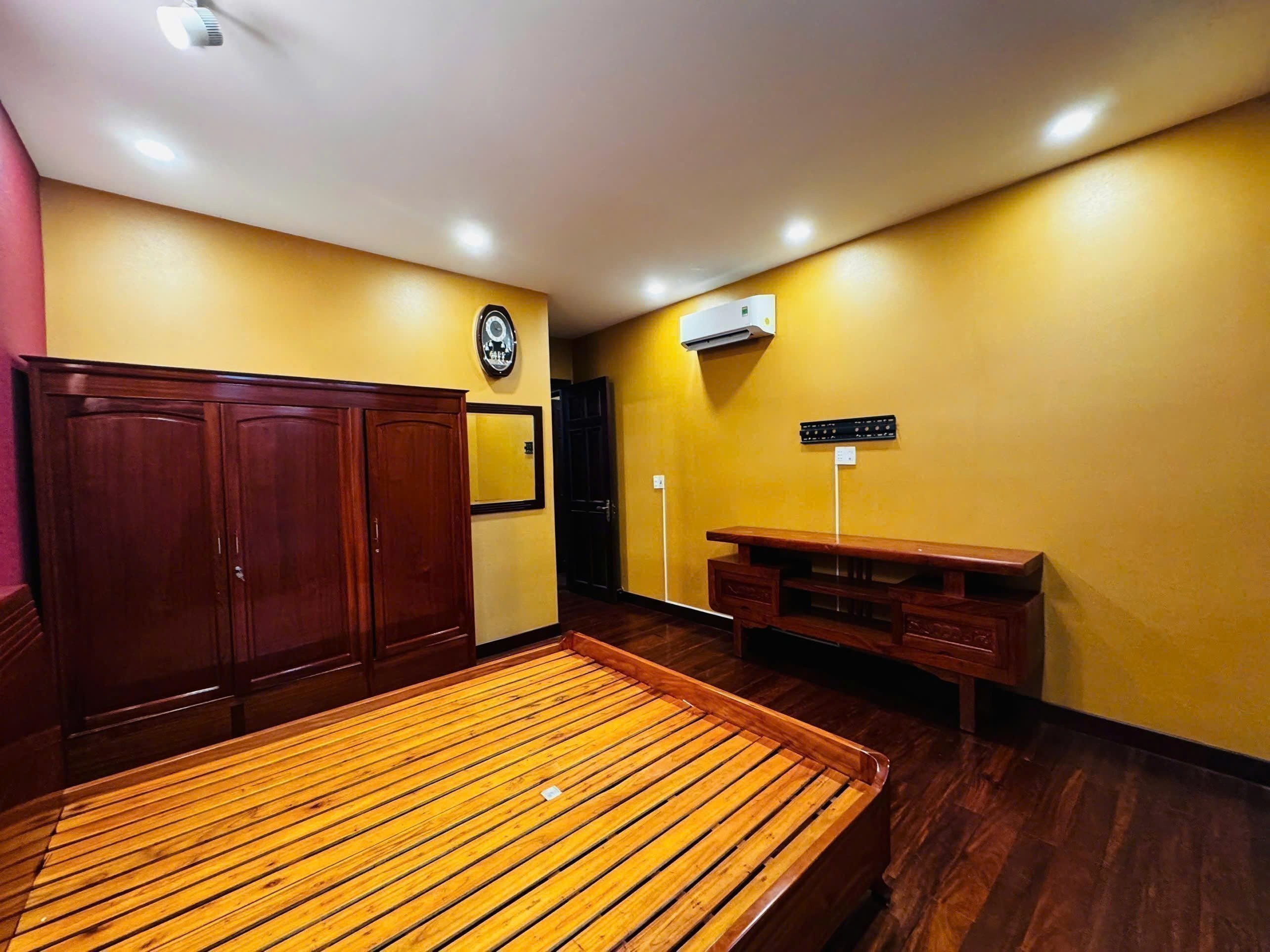 Cho thuê Biệt thự Quận 9, Hồ Chí Minh, Diện tích 494m², Giá Thương lượng 13