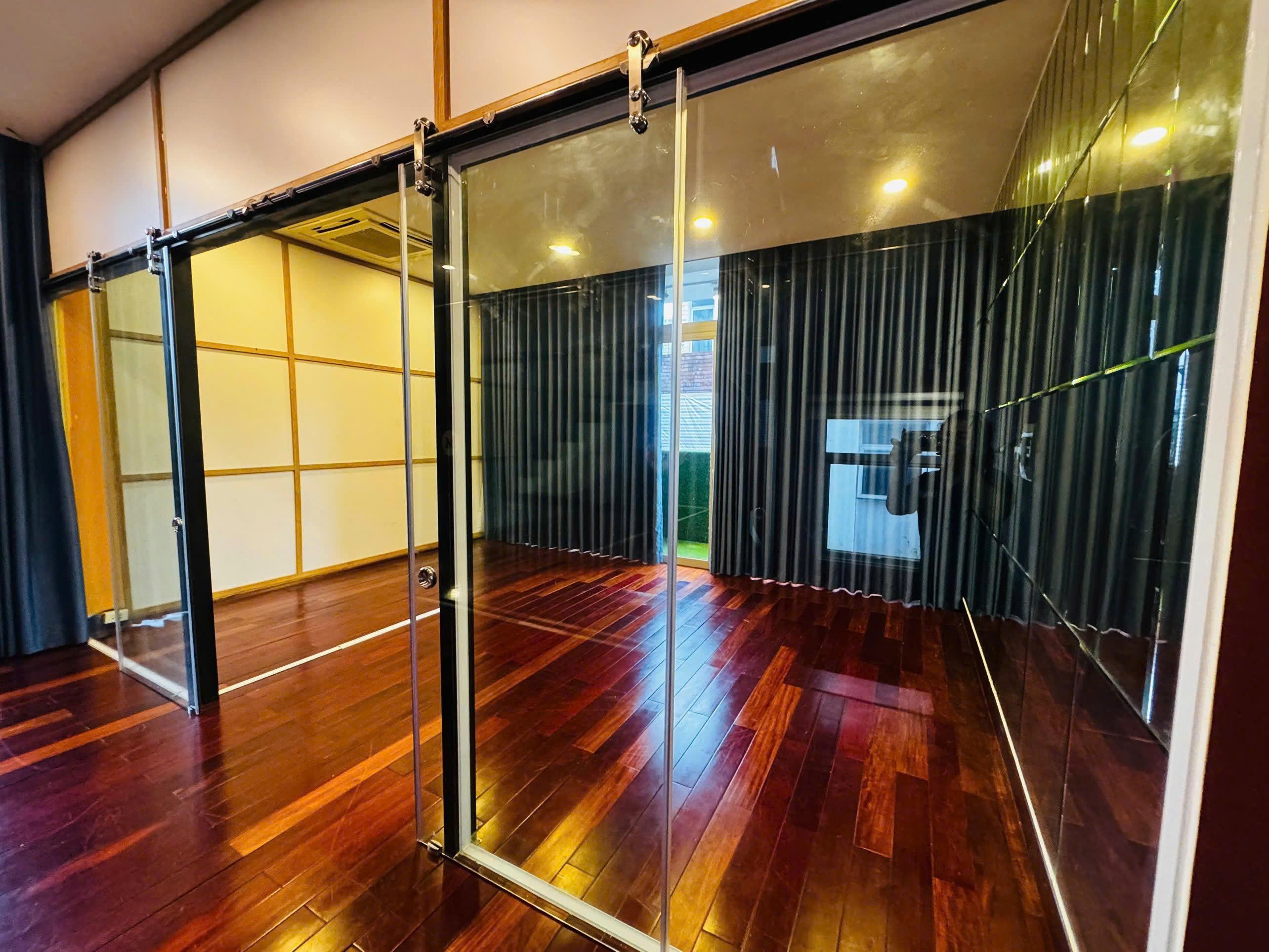 Cho thuê Biệt thự Quận 9, Hồ Chí Minh, Diện tích 494m², Giá Thương lượng 19