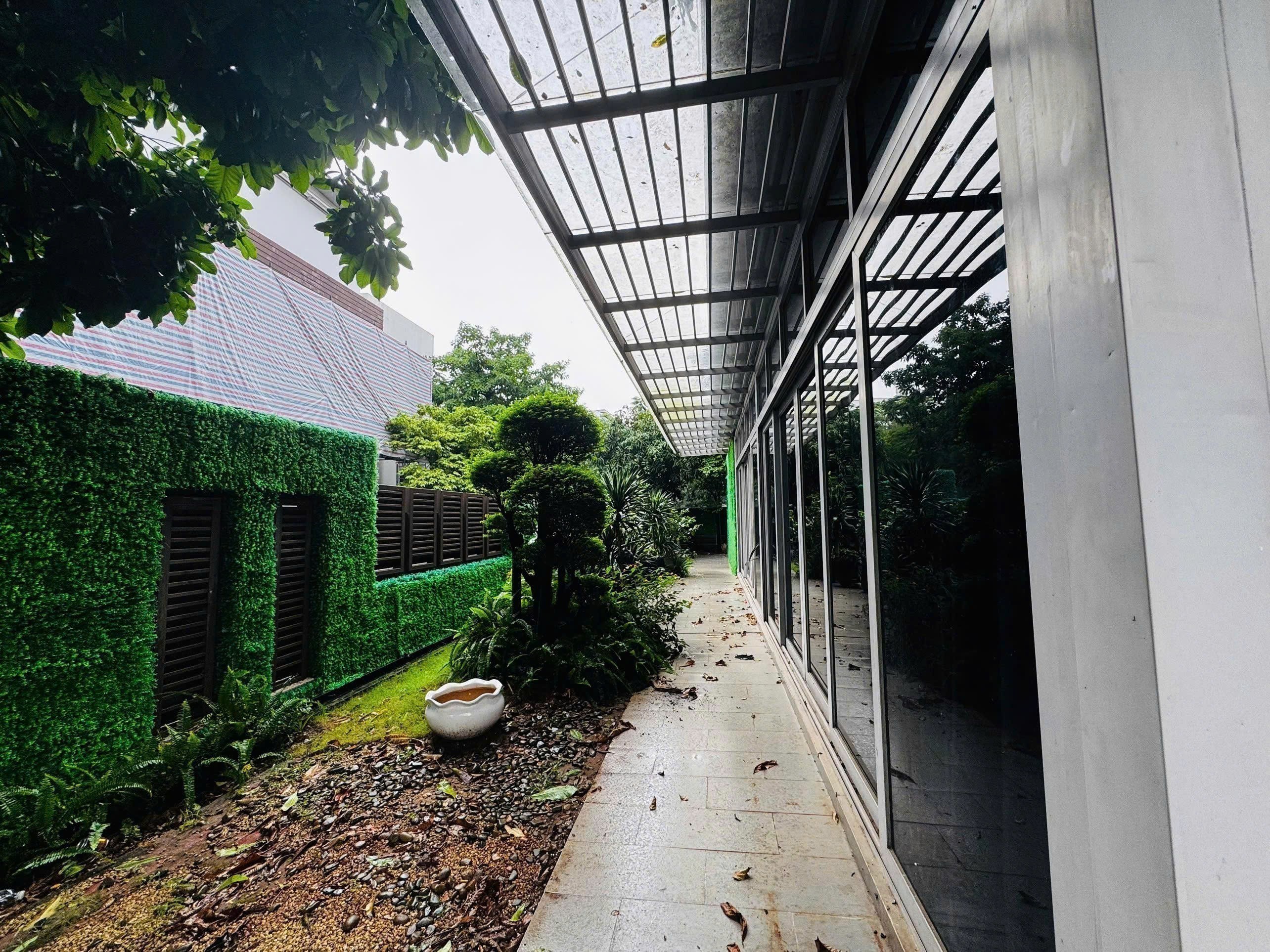 Cho thuê Biệt thự Quận 9, Hồ Chí Minh, Diện tích 494m², Giá Thương lượng 3