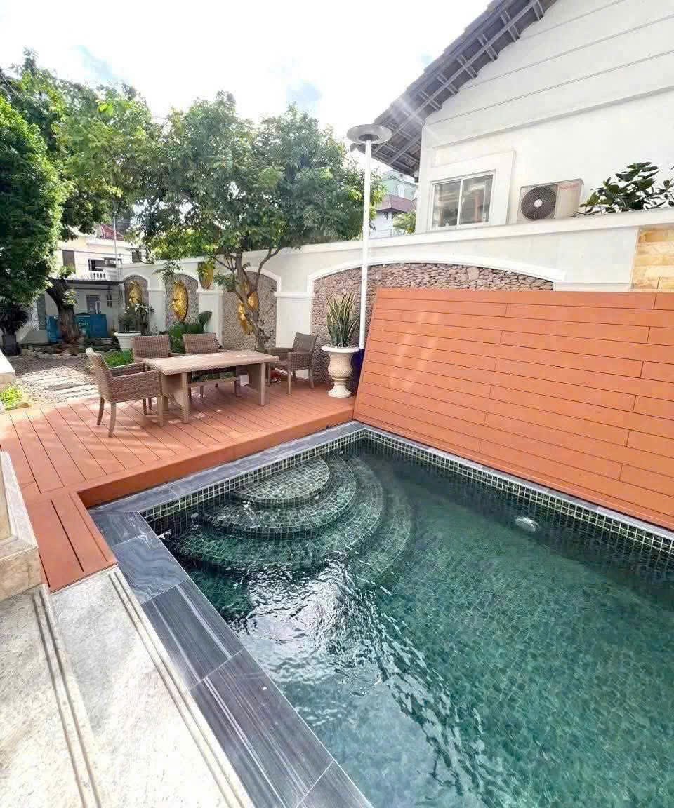 Cần bán Nhà mặt tiền Phường Thảo Điền, Quận 2, Diện tích 303m², Giá 069.9 Tỷ 2