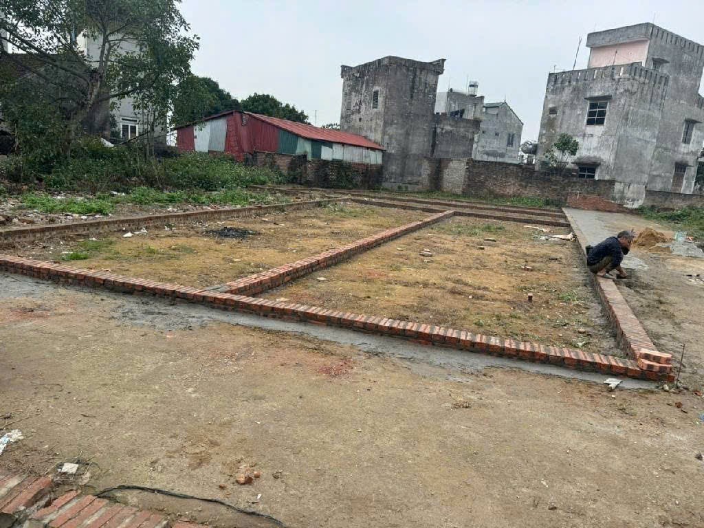 Bán gấp 63m đất tổ 9, Quang Minh, Mê Linh. Giá chỉ 2,7 tỷ. Đất vuông vắn, nở hậu, oto đỗ