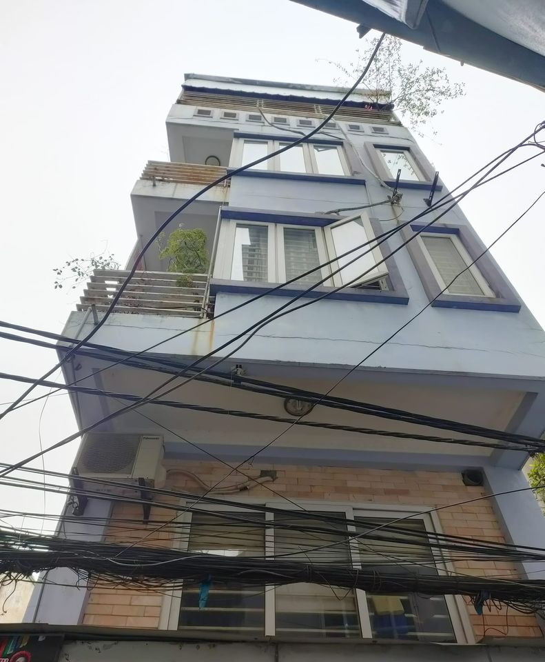 Bán nhà phố Trần Khát Chân, kinh doanh tốt, 5 tầng 33 m2 giá 3.96 tỷ 1