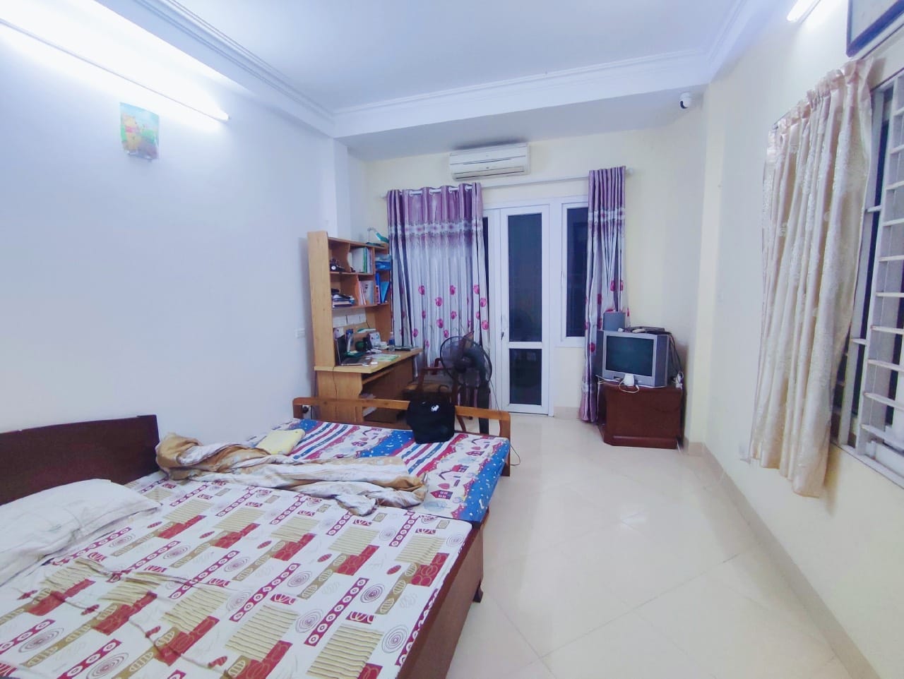 Bán nhà phố Khương Trung, Thanh Xuân, gần phố,ở ngay 5 tầng 50m2 giá 5,6 tỷ 2