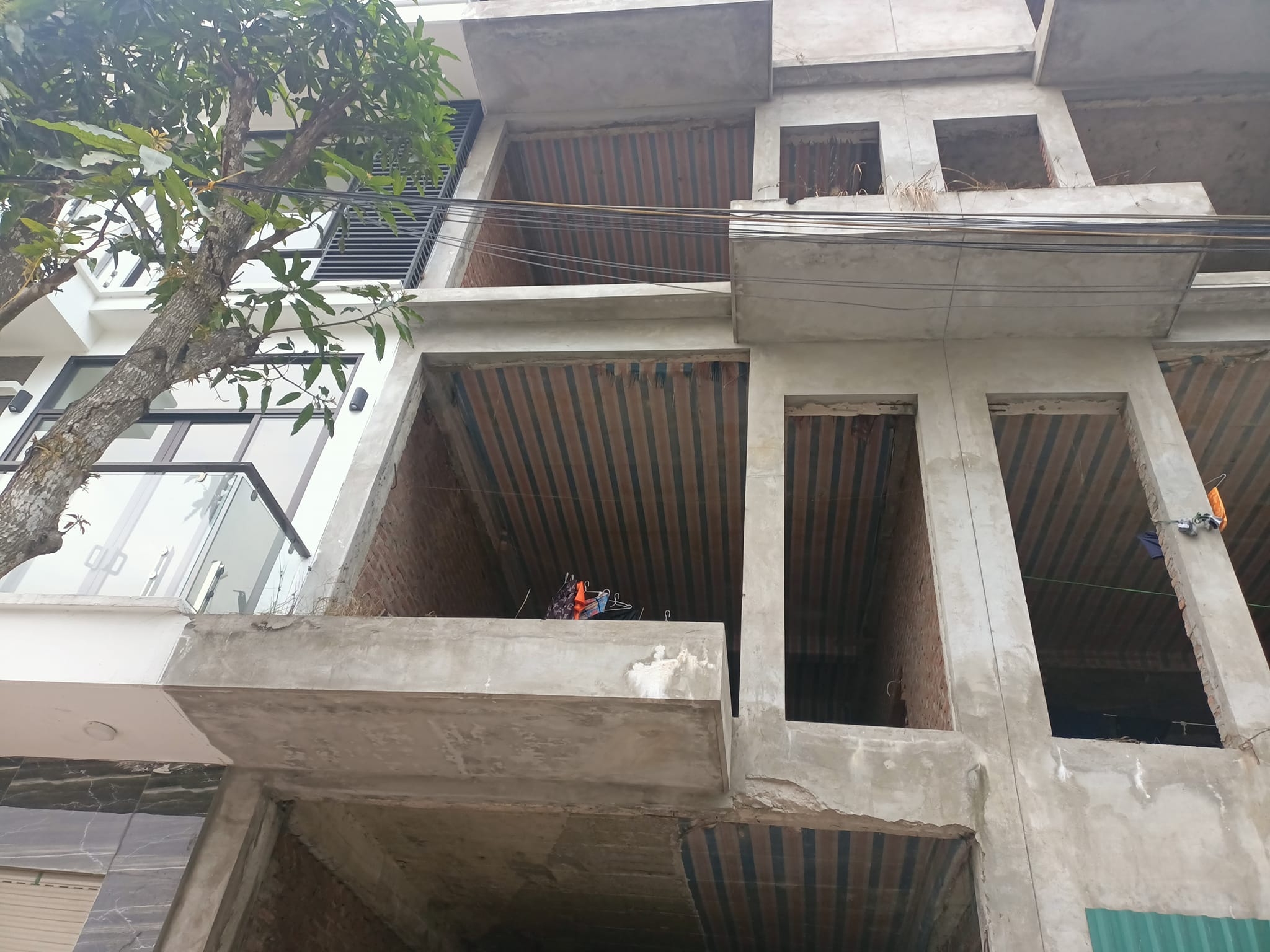 Bán nhà phố Định Công, liền kề xây thô, ô tô vào nhà, 5 tầng 65 m2 giá 11.9 tỷ 2
