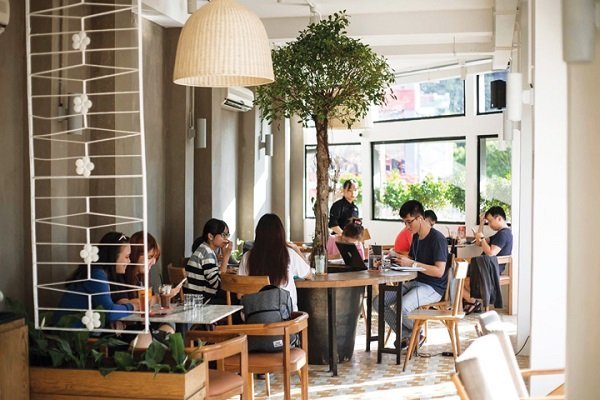 Cho thuê tầng 1 mở quán Cafe, trà sữa, trà chanh, đồ uống khu đông dân cư mặt ngõ phố Lạc Trung 3