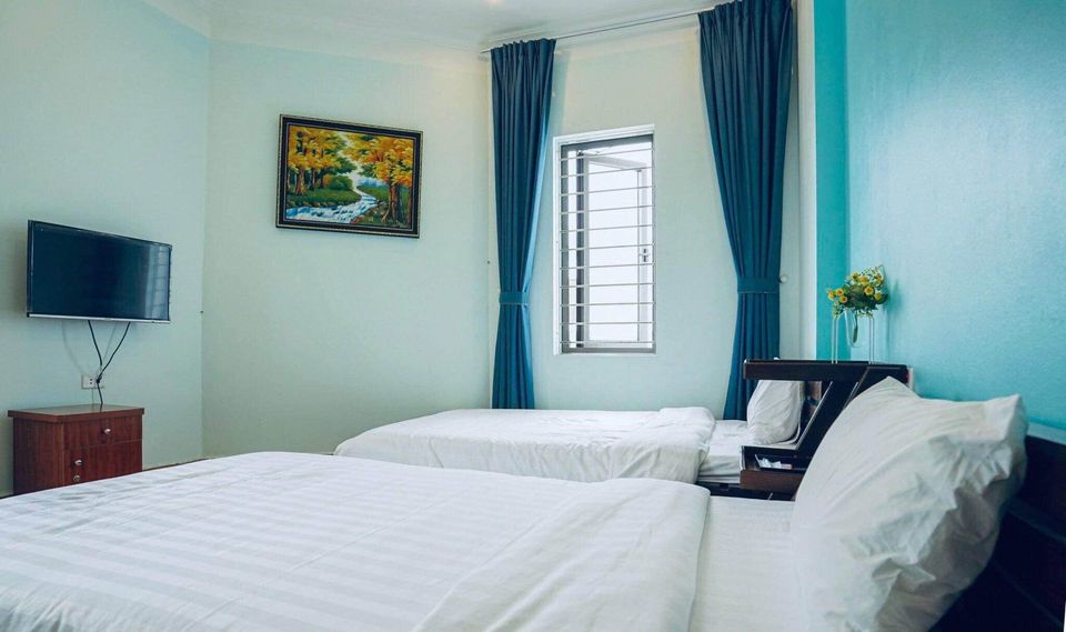 Cần bán Homestay - Khách Sạn đường Cái Dăm, Phường Bãi Cháy, Diện tích 160m², Giá Thương lượng 2