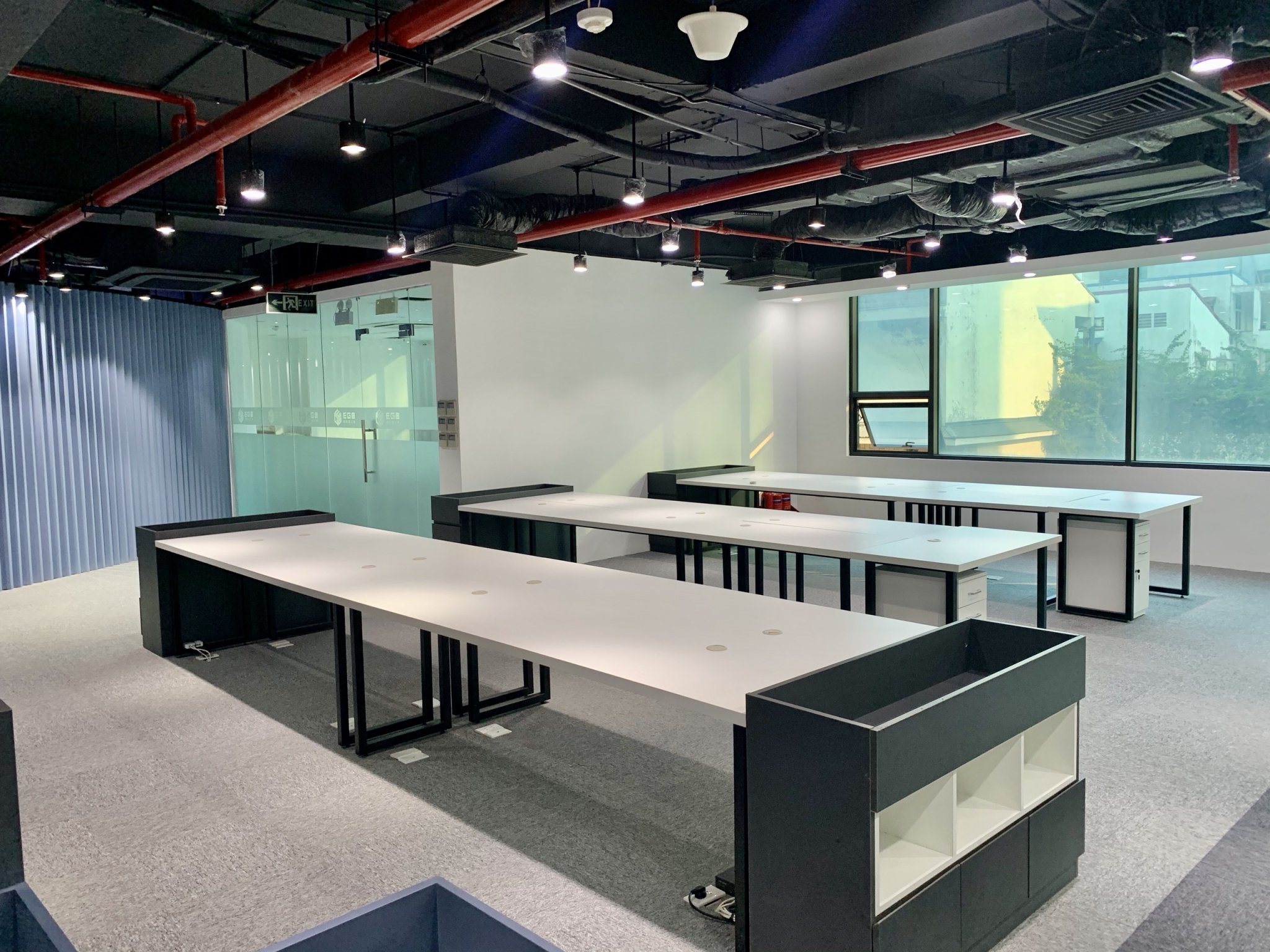 Cho thuê văn phòng 941m2 làm co-working tại tòa Central Field, Trung Kính, quận Cầu Giấy 6