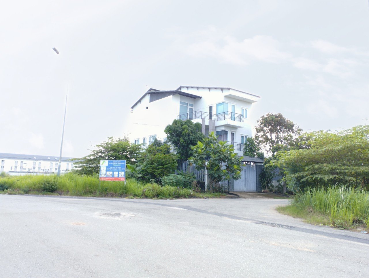 Cần bán nền đất đối diện trung tâm thương mại DT 238m2, KDC Phú Nhuận, PLB, quận 9 3