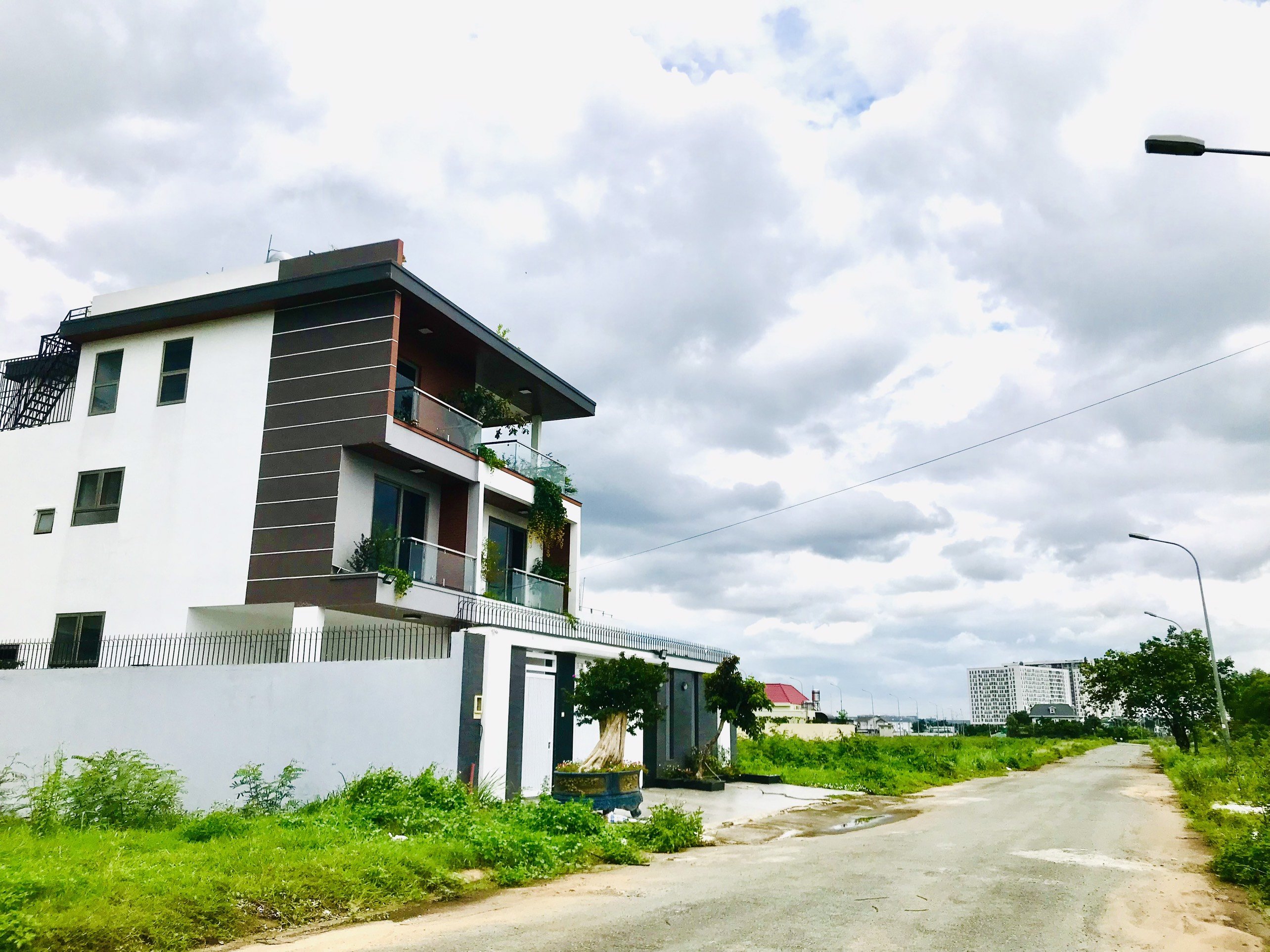 Chuyên đất nền dự án khu biệt thự Phú Nhuận-Phước Long B Quận 9 cam kết giá thấp nhất 10