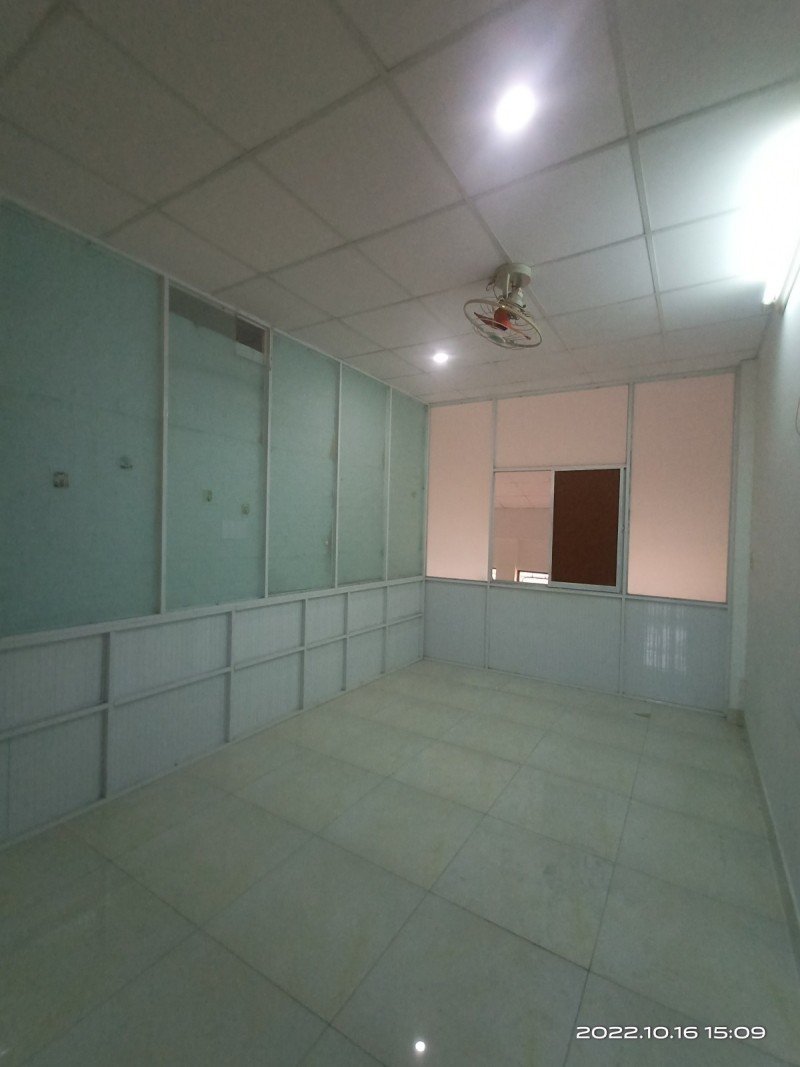 Bán nhà Ngô Gia Tự, Quận 10, 62m2, ngang 4.5m, giá rẻ 2