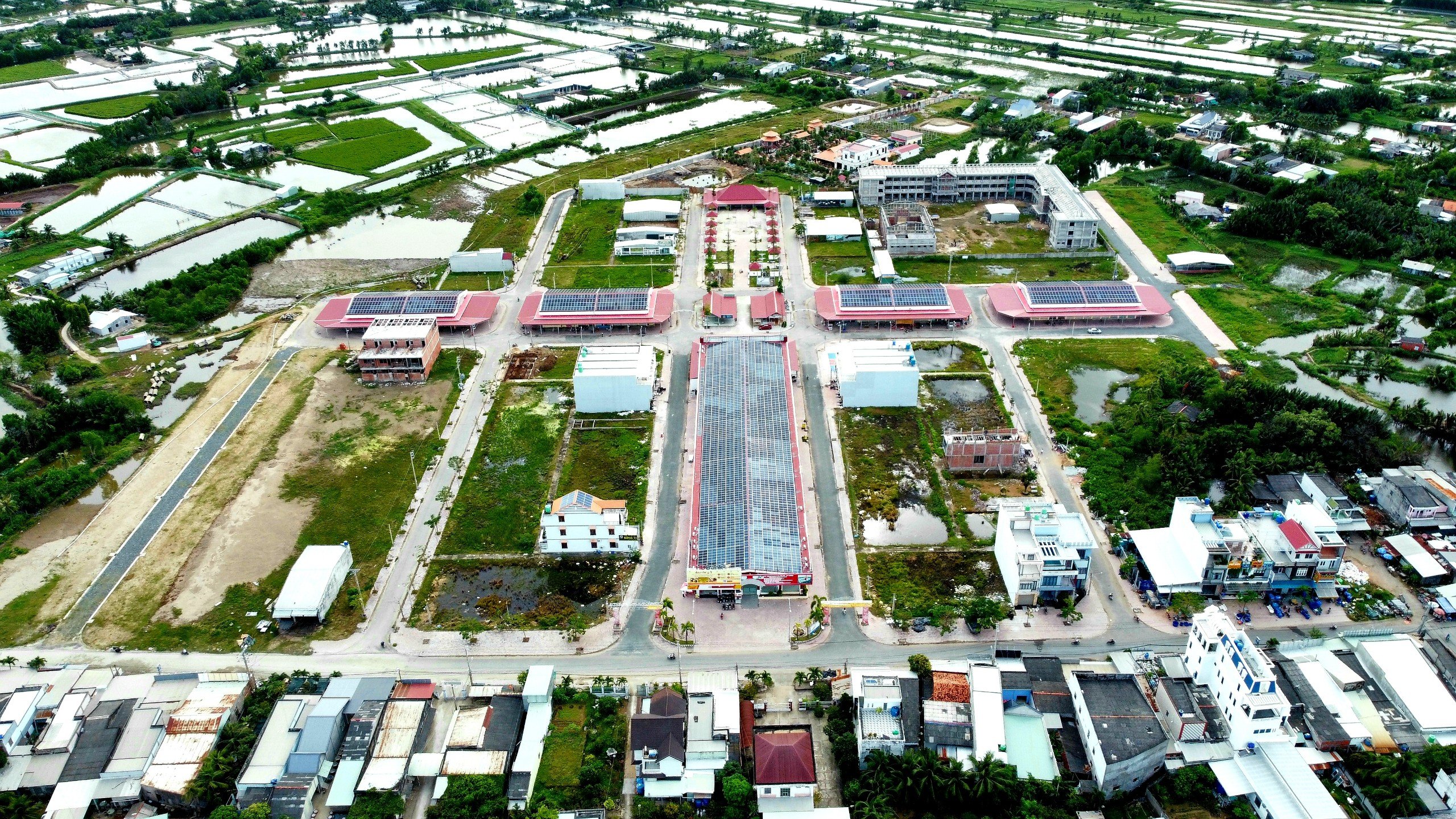 Cần bán nền đất mặt tiền đường NHỰA 25M ( Vỉa hè kinh doanh rộng 9,5M ) mặt tiền Chợ Mới Huyện Thạnh Phú 1
